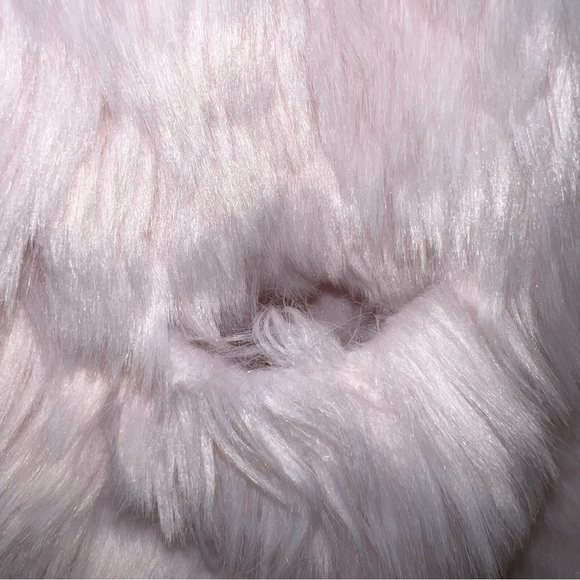 Nwt luxurious, London & Cole faux fur, Pom-Pom bunting suit - Picture 3 of 6